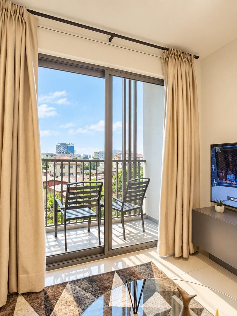 Fully Furnished 1-Bedroom Apartment 4