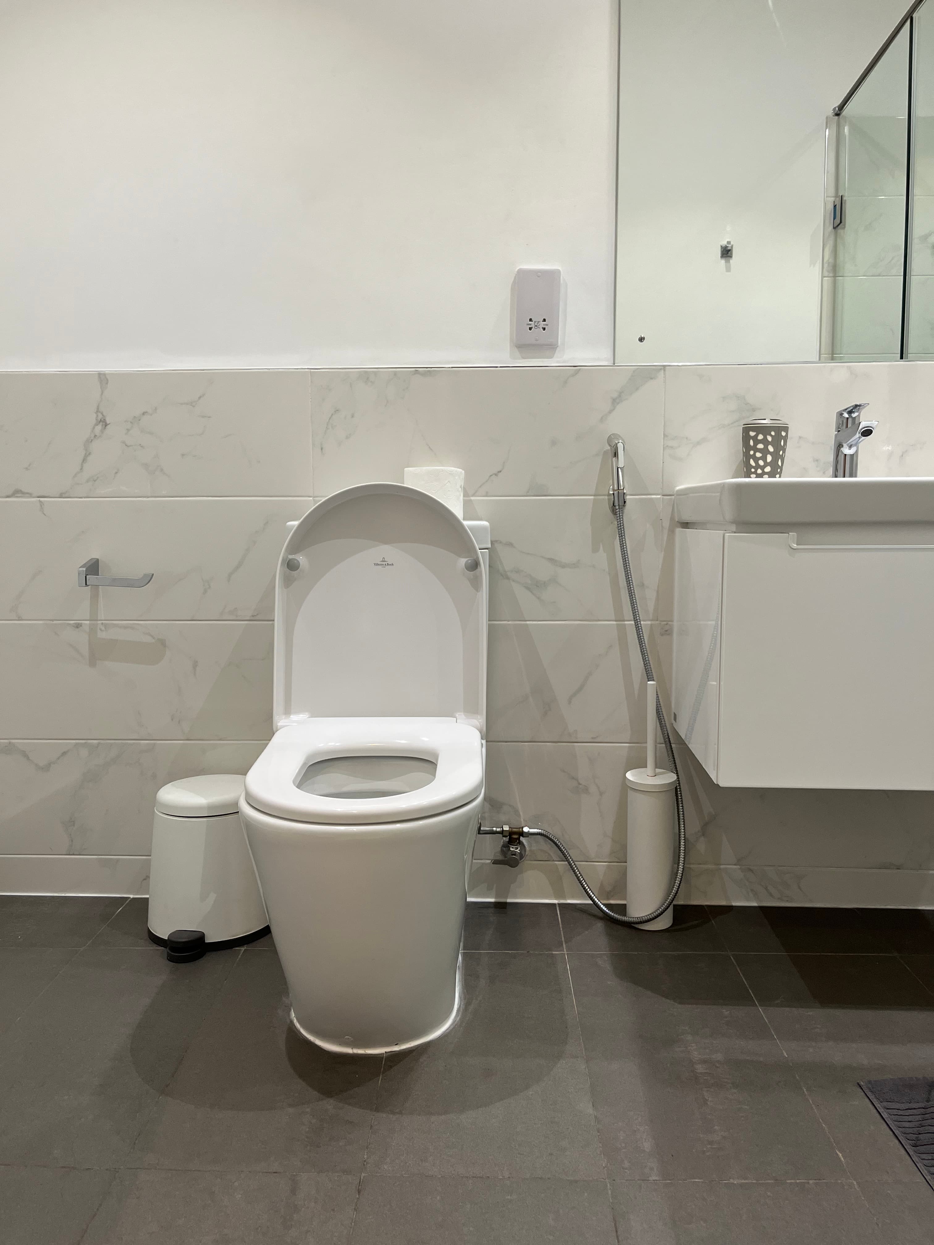 Executive Deluxe Studio  13