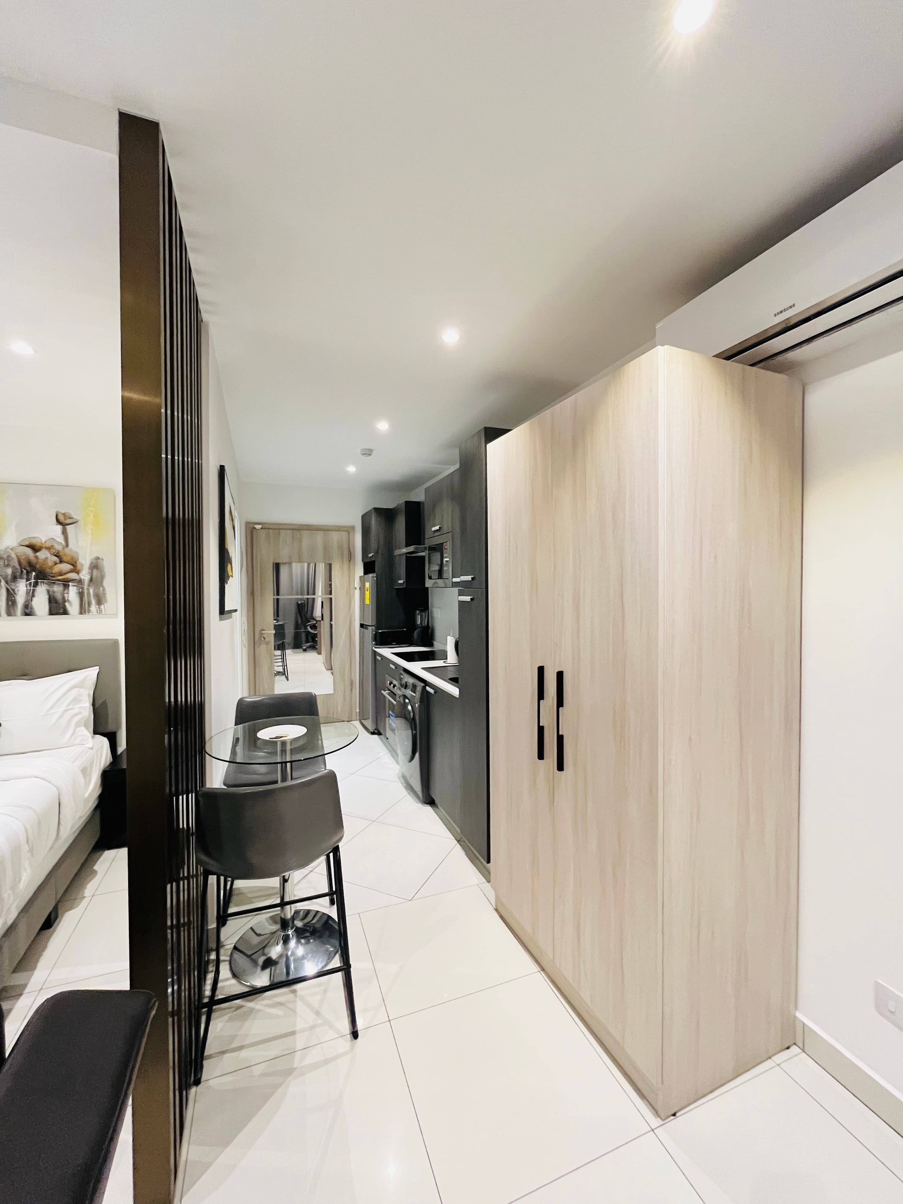 Executive Deluxe Studio