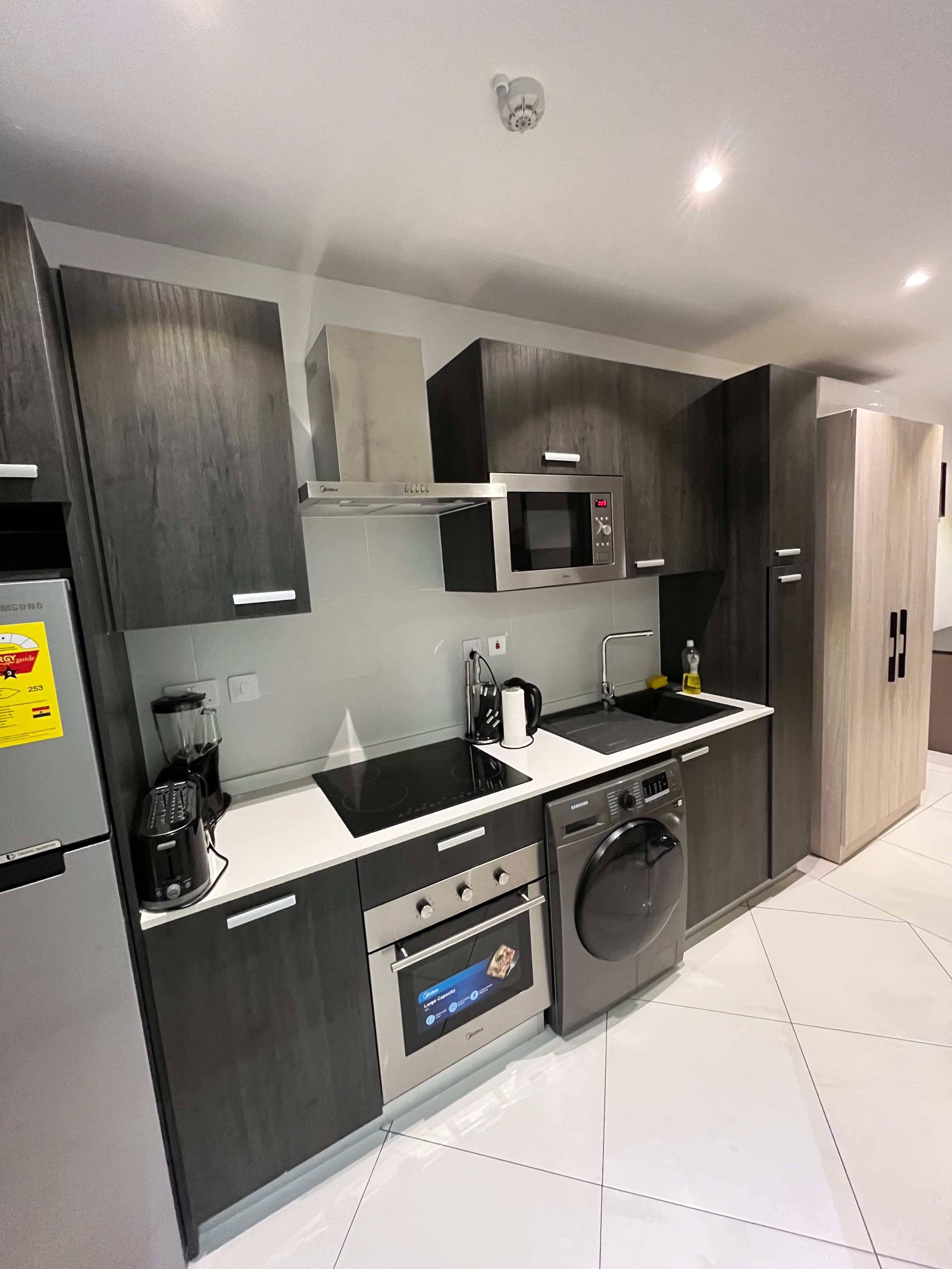 Executive Deluxe Studio 13