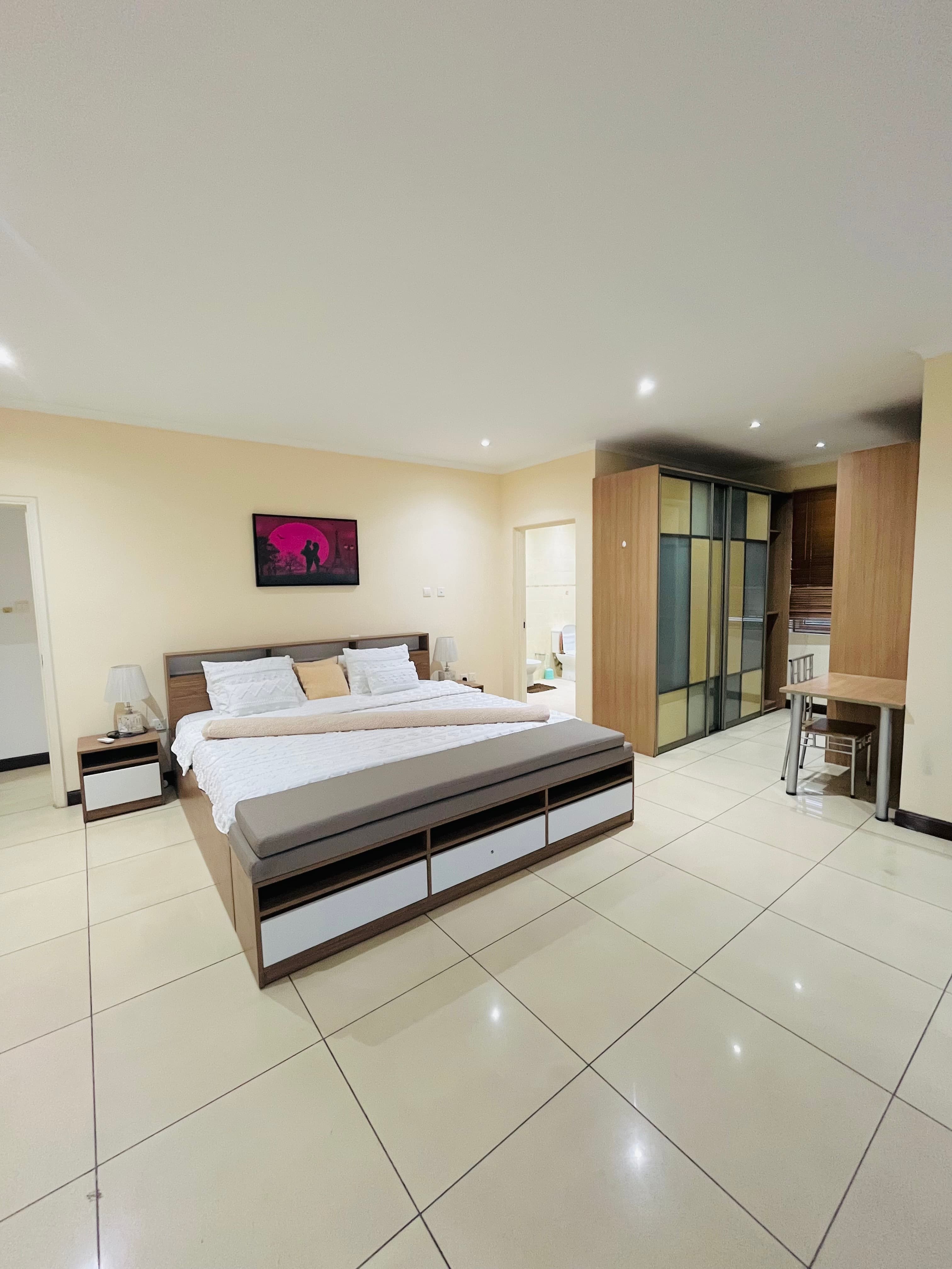 3 Bedroom Apartment 16