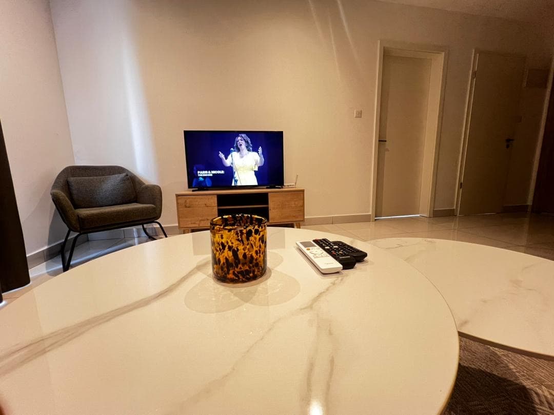 One Bedroom Apartment  8